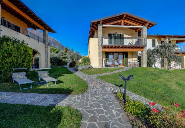 Apartment in Toscolano-Maderno - 8 Garden Vistalago by Garda FeWo Apartment in Toscolano-Maderno - 8 Garden Vistalago by Garda FeWo