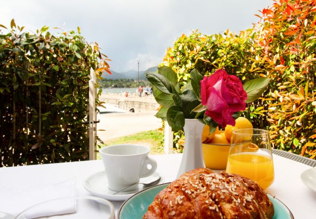 Apartment in Manerba del Garda - Lakefront Belvedere by Garda FeWo Apartment in Manerba del Garda - Lakefront Belvedere by Garda FeWo