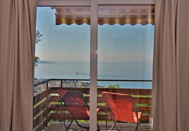 Apartment in Toscolano-Maderno - Oriolo by Garda FeWo