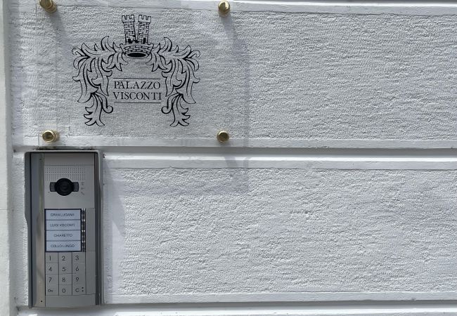 Apartment in Desenzano del Garda - 77 -  Collo lungo Giallo Apartment in Desenzano del Garda - 77 -  Collo lungo Giallo