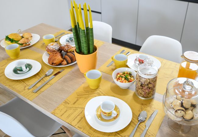 Apartment in Desenzano del Garda - 77 -  Collo lungo Giallo Apartment in Desenzano del Garda - 77 -  Collo lungo Giallo