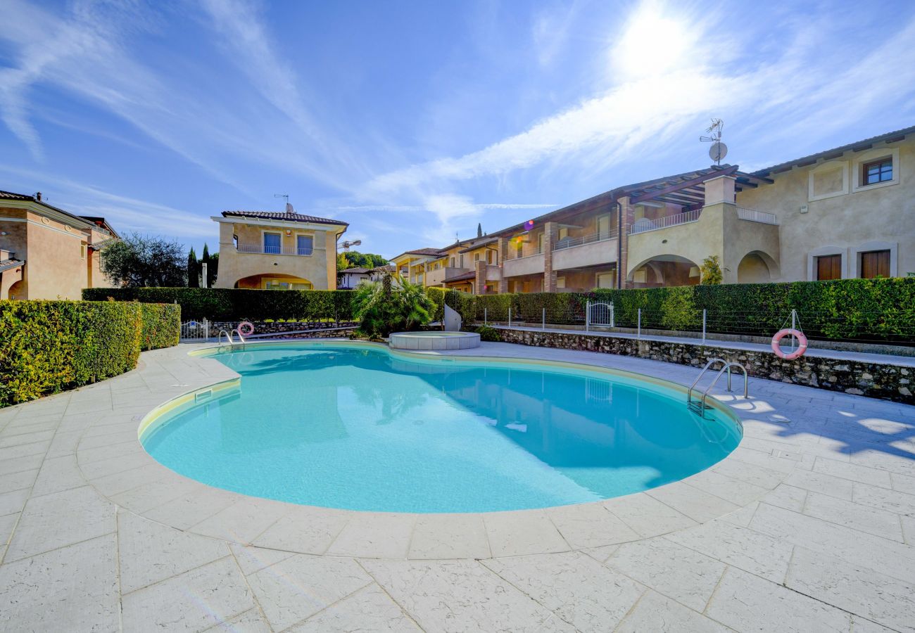 Apartment in Manerba del Garda - Casa della Romantica by Garda FeWo