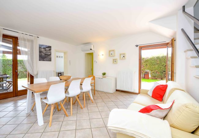 Chalet in Manerba del Garda - Gardaliva - Home & Garden by Garda FeWo Chalet in Manerba del Garda - Gardaliva - Home & Garden by Garda FeWo