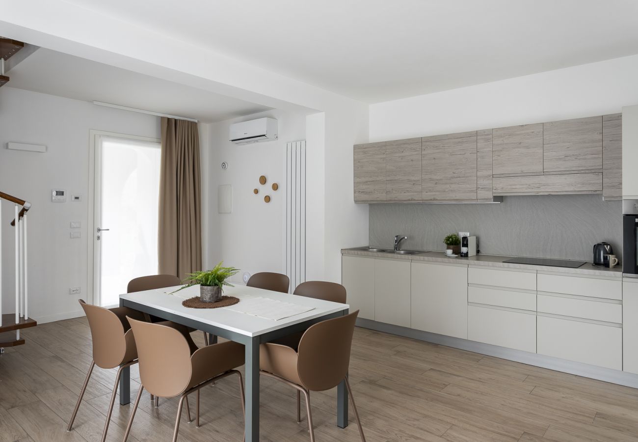 Apartment in Toscolano-Maderno - Maison Bellini 1 by Garda FeWo