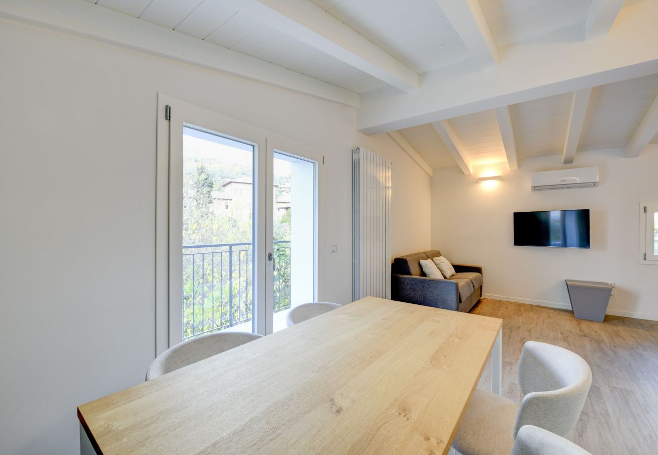 Apartment in Toscolano-Maderno - Maison Bellini 3 by Garda FeWo