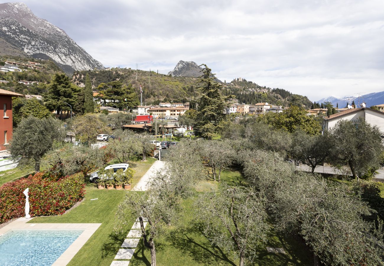 Apartment in Toscolano-Maderno - Maison Bellini 3 by Garda FeWo