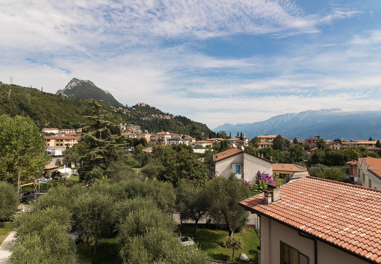 Apartment in Toscolano-Maderno - Maison Bellini 4 by Garda FeWo