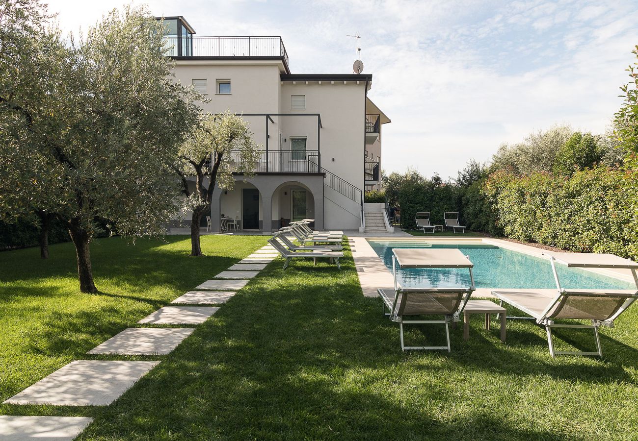 Apartment in Toscolano-Maderno - Maison Bellini 4 by Garda FeWo