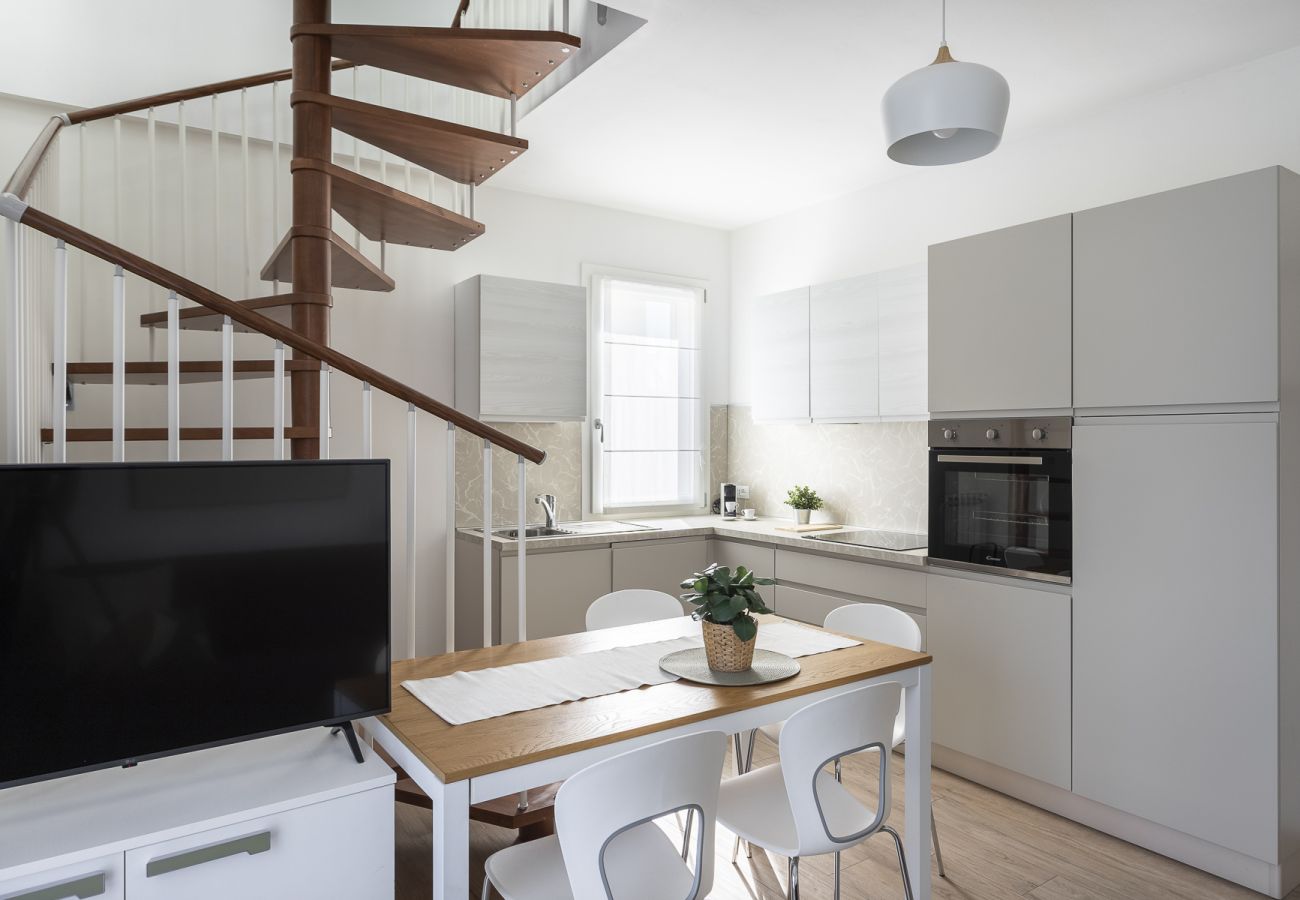 Apartment in Toscolano-Maderno - Maison Bellini 4 by Garda FeWo