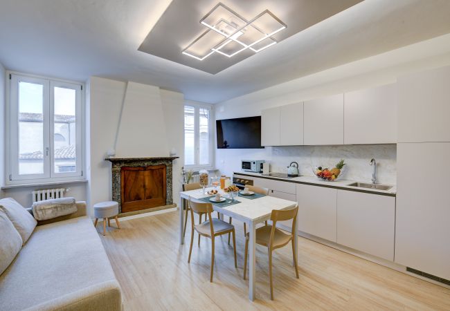 Apartment in Desenzano del Garda - 13- APA DOM Apartment in Desenzano del Garda - 13- APA DOM