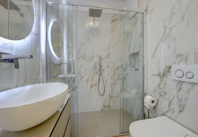 Apartment in Desenzano del Garda - 13- APA DOM Apartment in Desenzano del Garda - 13- APA DOM