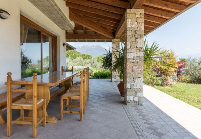 Villa in Manerba del Garda - Villa Oleander