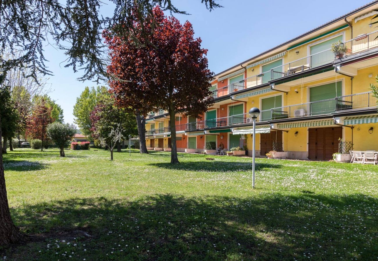 Apartment in Manerba del Garda - Il Professore Lakefront