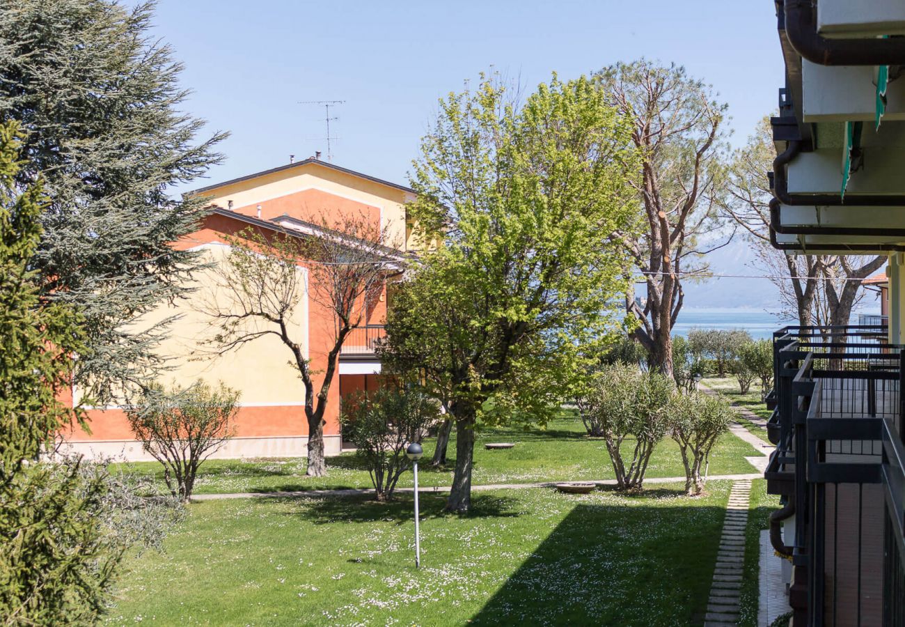 Apartment in Manerba del Garda - Il Professore Lakefront