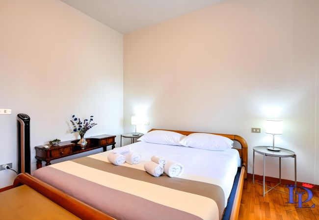 Apartment in Desenzano del Garda - 08-Desenzanoloft : Aurelia Apartment in Desenzano del Garda - 08-Desenzanoloft : Aurelia