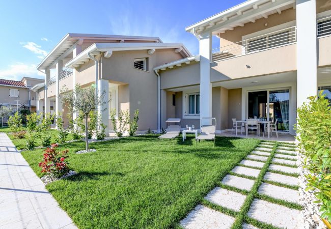 Apartment in Manerba del Garda - Villa Meri - Lake 3 by Garda FeWo