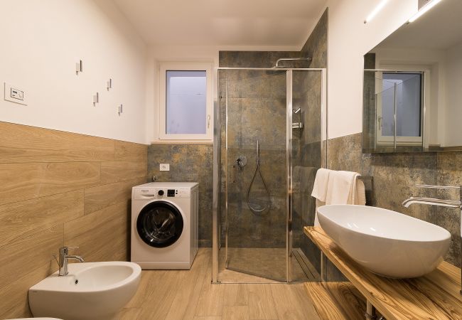 Apartment in Tignale - Orange House Relax Apartment in Tignale - Orange House Relax