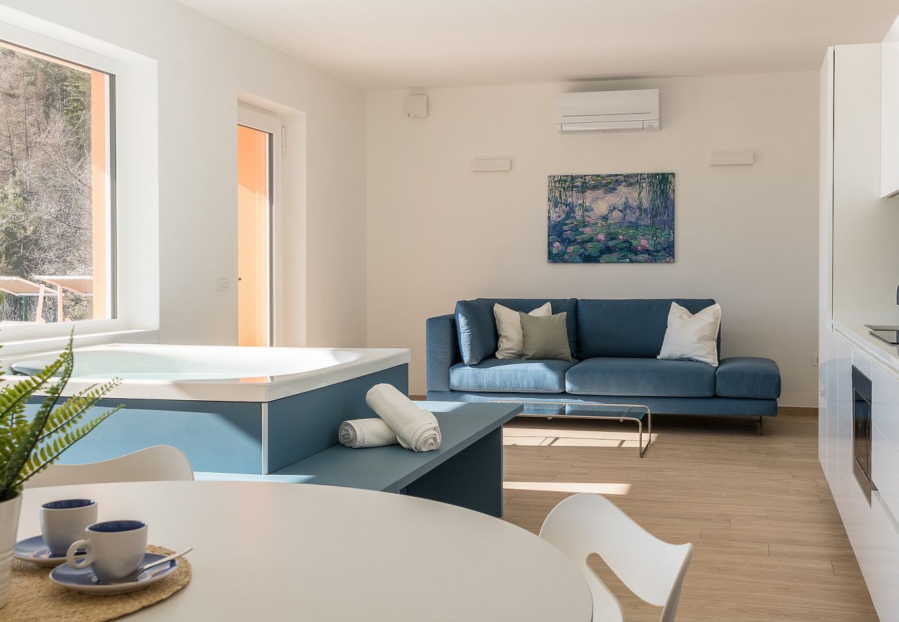 Apartment in Tignale - Orange House Relax
