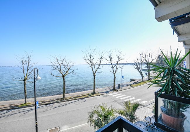 Apartment in Desenzano del Garda - 28-Desenzanoloft : CHARMING ON THE LAKE Apartment in Desenzano del Garda - 28-Desenzanoloft : CHARMING ON THE LAKE