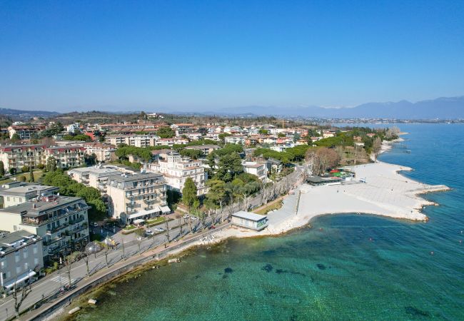 Apartment in Desenzano del Garda - 28-Desenzanoloft : CHARMING ON THE LAKE Apartment in Desenzano del Garda - 28-Desenzanoloft : CHARMING ON THE LAKE
