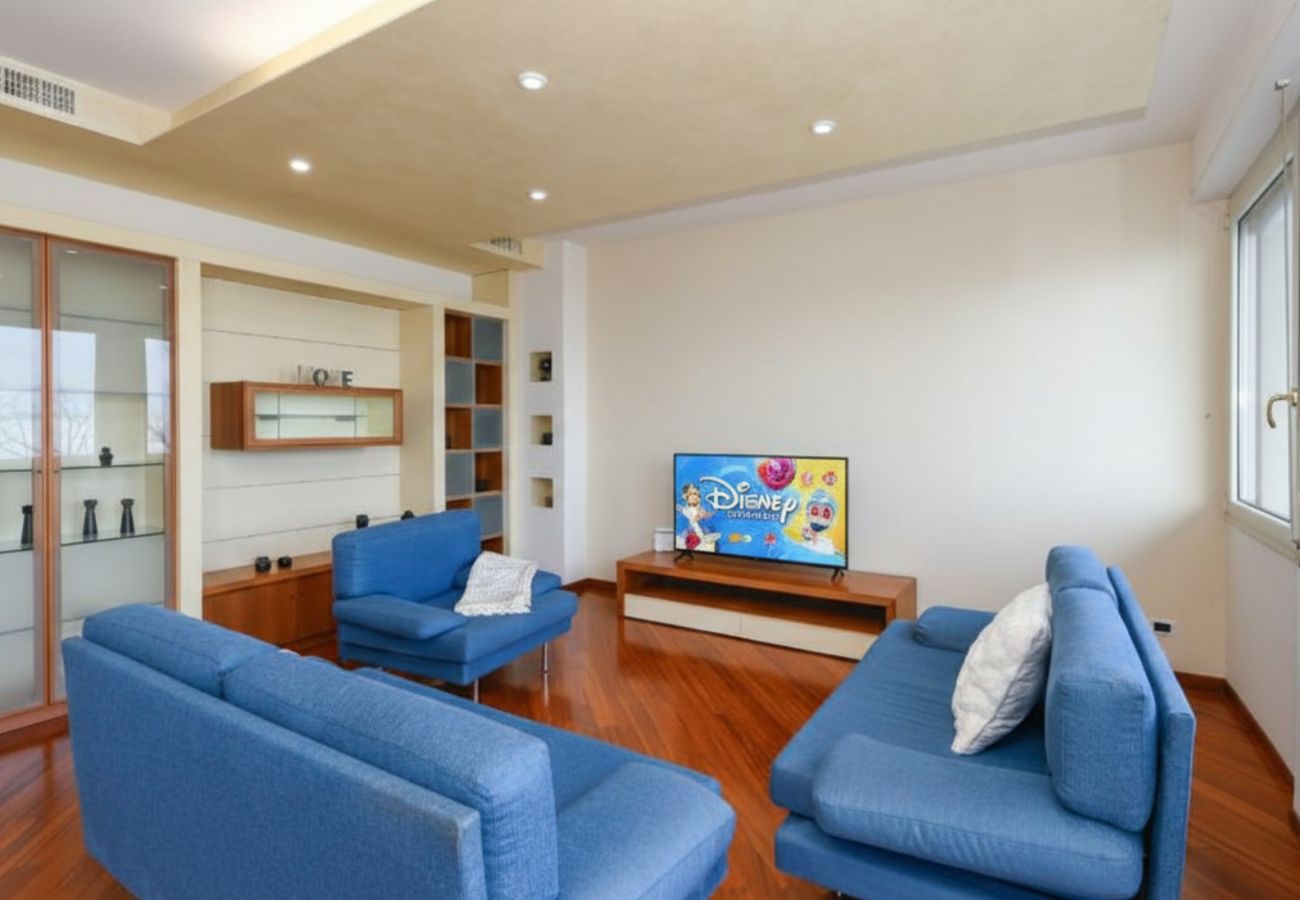 Apartment in Desenzano del Garda - 28-Desenzanoloft : CHARMING ON THE LAKE