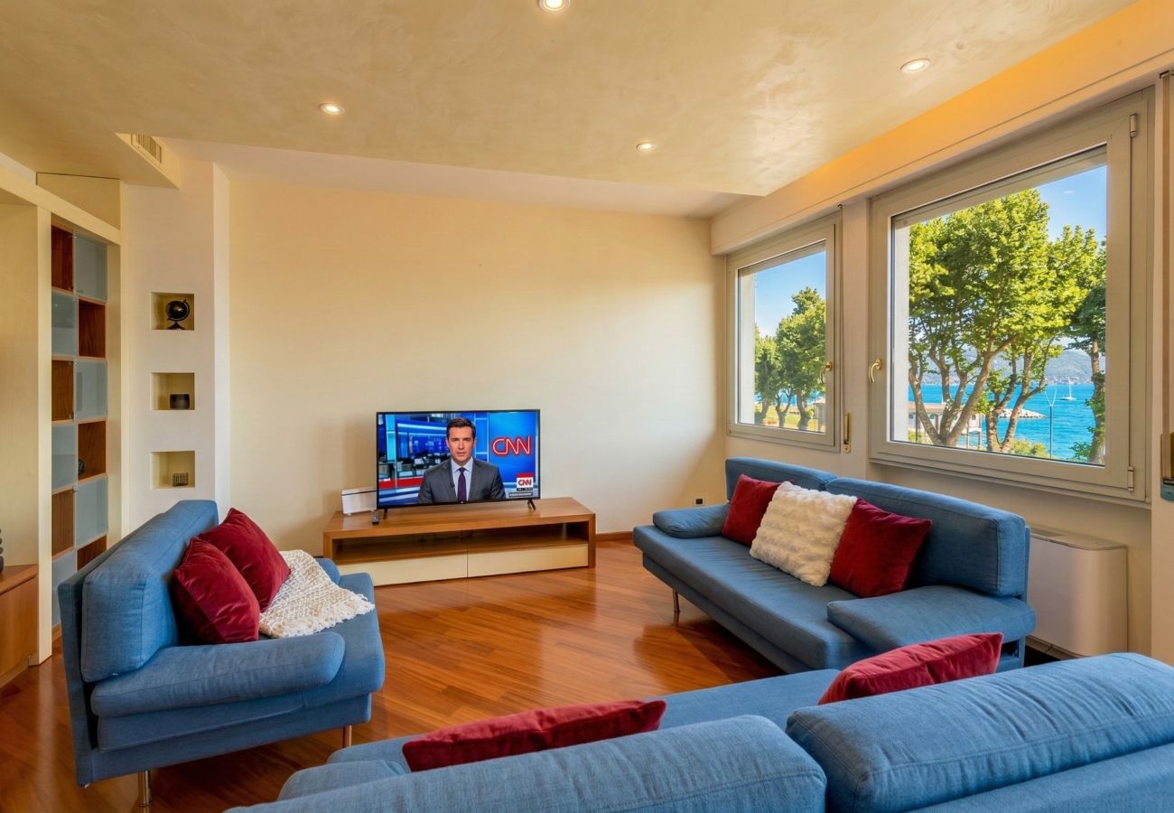 Apartment in Desenzano del Garda - 28-Desenzanoloft : CHARMING ON THE LAKE