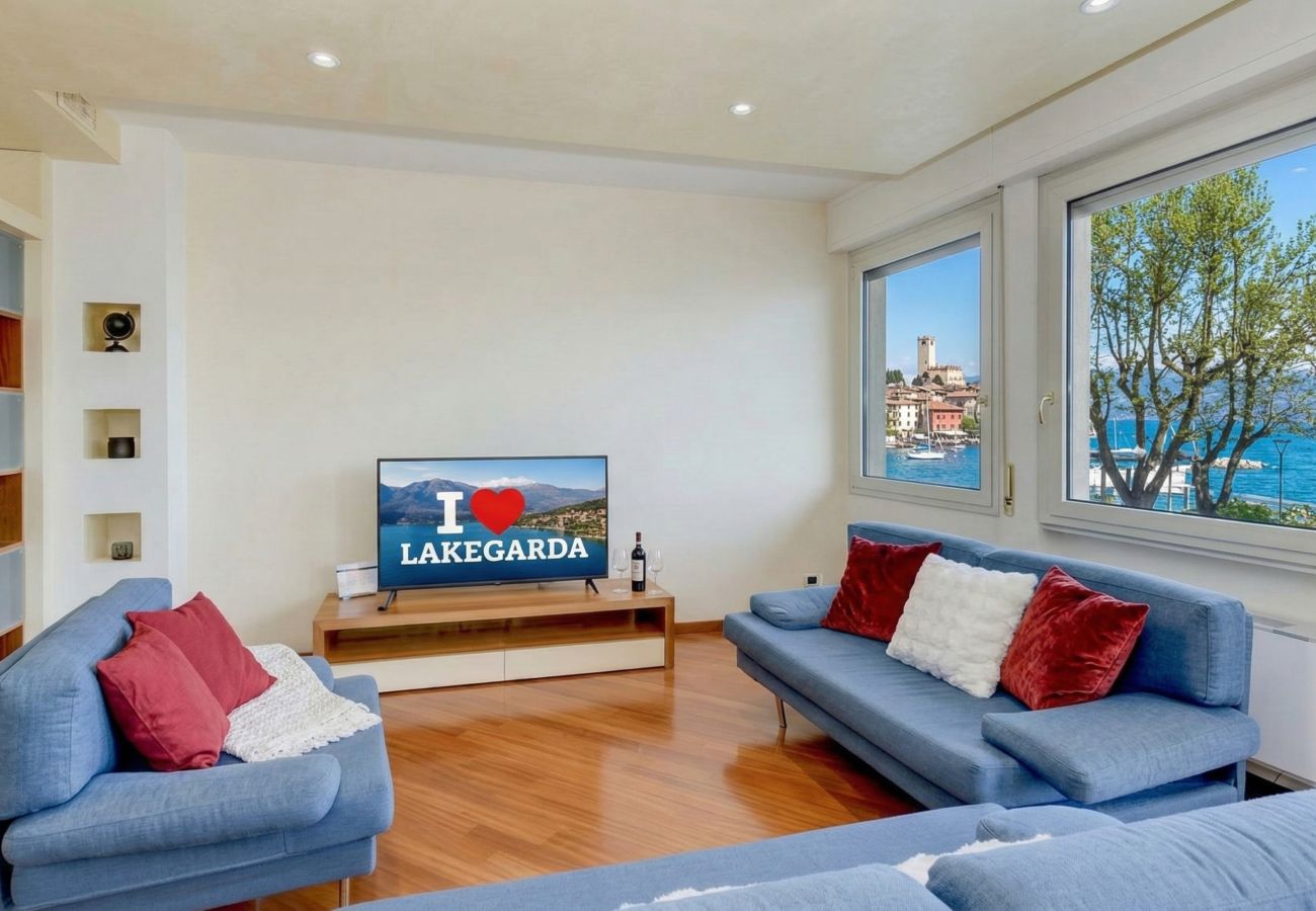 Apartment in Desenzano del Garda - 28-Desenzanoloft : CHARMING ON THE LAKE