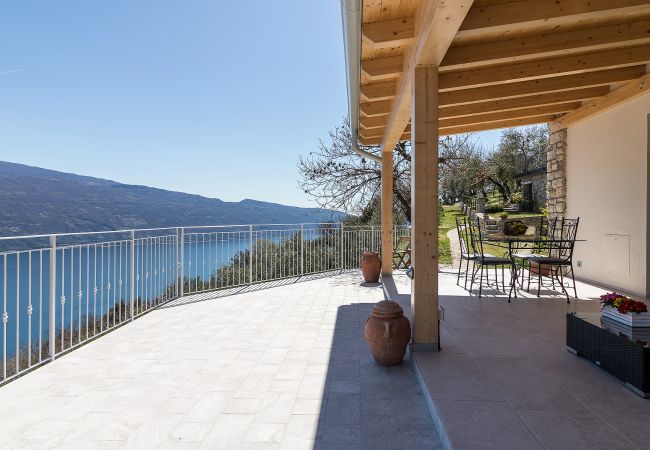 Apartment in Tignale - .Glicine by Garda FeWo Apartment in Tignale - .Glicine by Garda FeWo