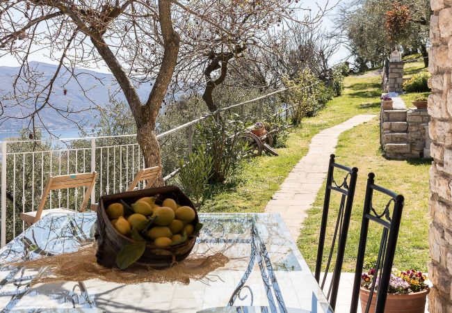 Apartment in Tignale - .Glicine by Garda FeWo Apartment in Tignale - .Glicine by Garda FeWo