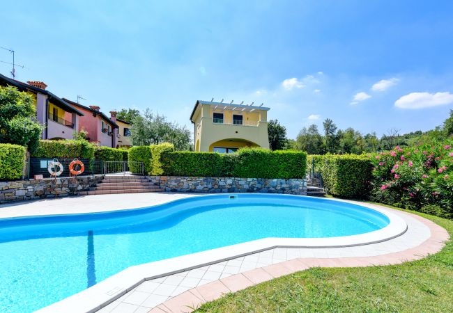 Manerba del Garda - House