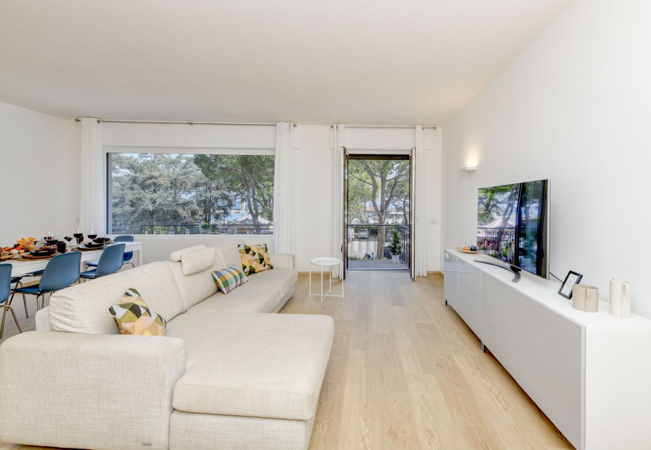 Apartment in Desenzano del Garda - 81 - The Lake Giant