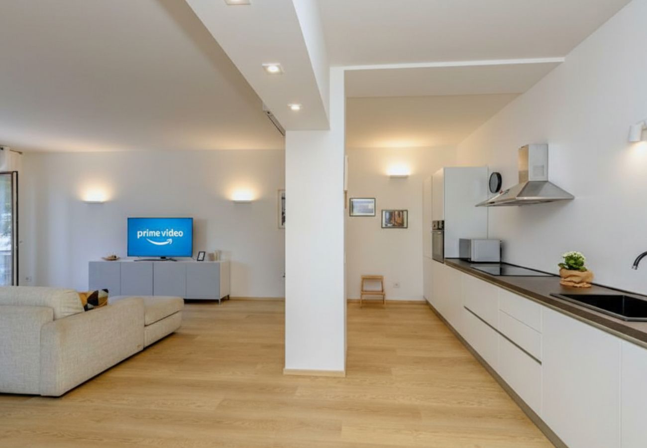 Apartment in Desenzano del Garda - 81 - The Lake Giant