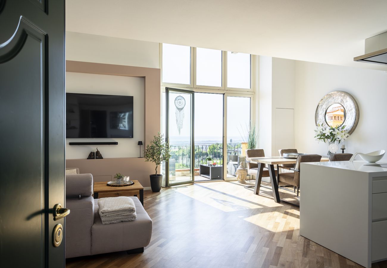 Apartment in Puegnago sul Garda - La Torretta by Garda FeWo