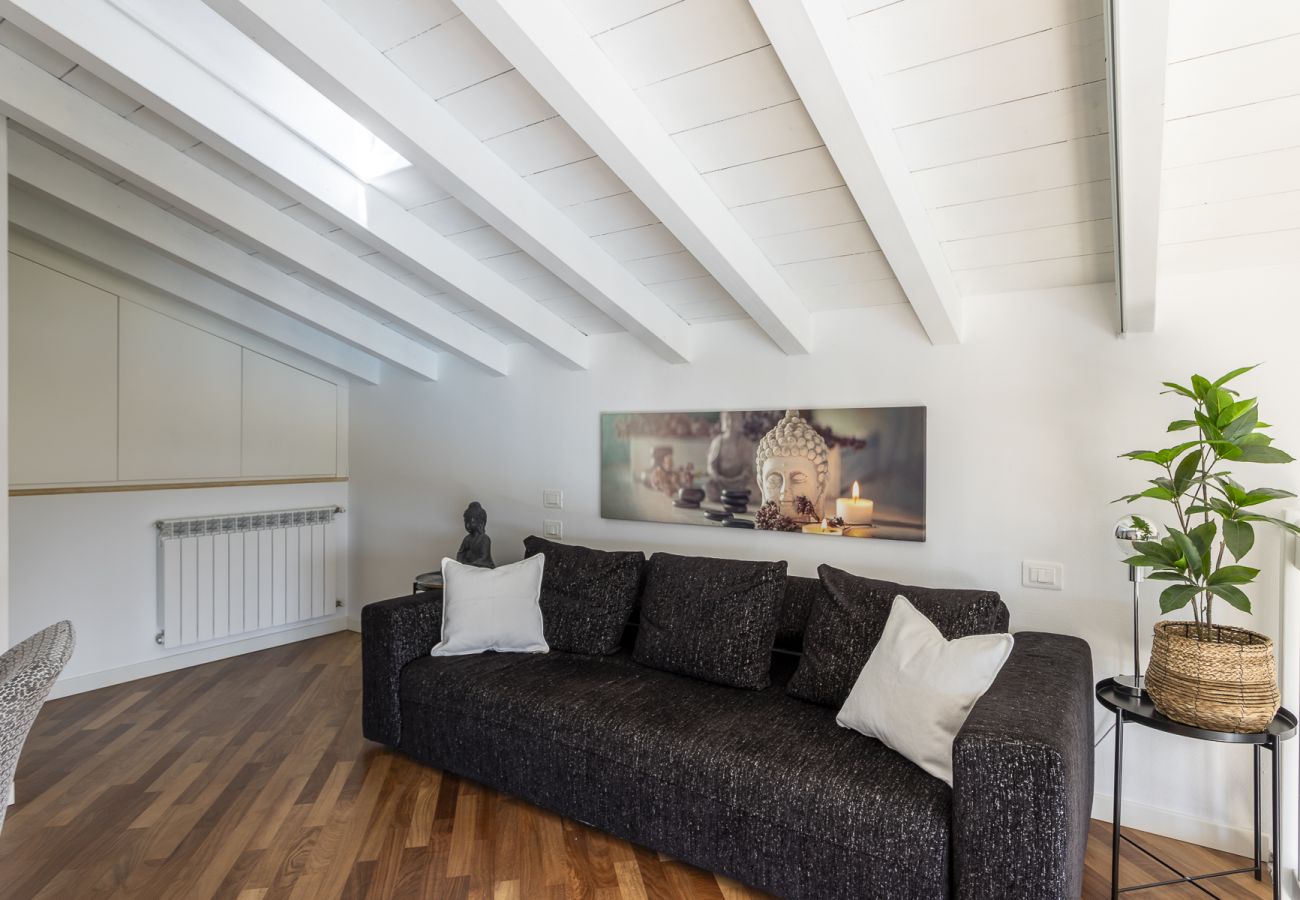 Apartment in Puegnago sul Garda - La Torretta by Garda FeWo