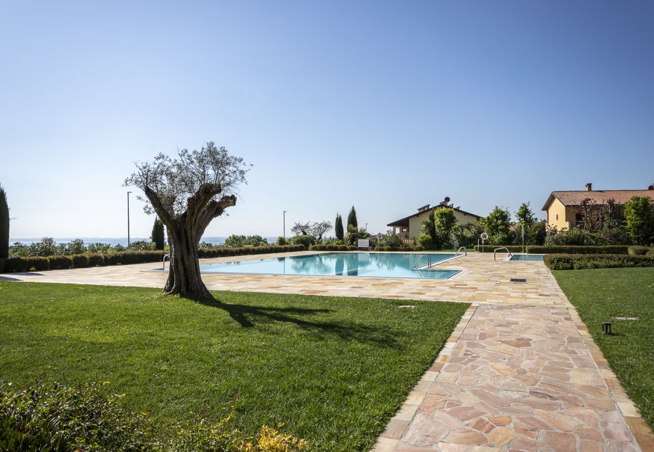 Apartment in Puegnago sul Garda - La Torretta by Garda FeWo