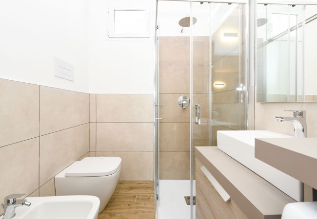 Apartment in Toscolano-Maderno - Tre passi dal lago 2 by Garda FeWo Apartment in Toscolano-Maderno - Tre passi dal lago 2 by Garda FeWo