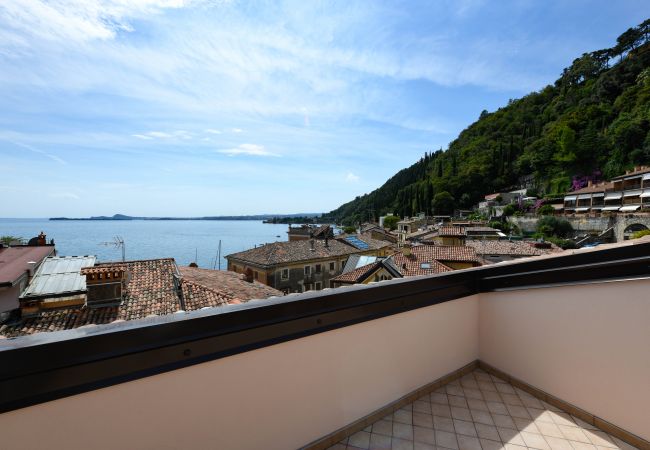 Apartment in Toscolano-Maderno - Tre passi dal lago 2 by Garda FeWo Apartment in Toscolano-Maderno - Tre passi dal lago 2 by Garda FeWo