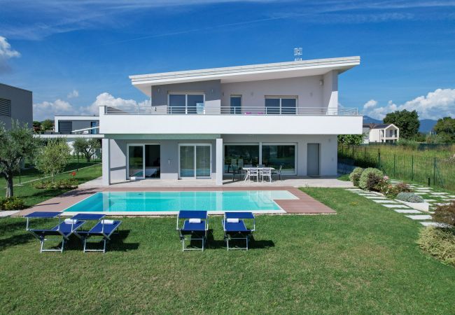 Villa in Moniga del Garda - Villa Easy Life by Garda FeWo Villa in Moniga del Garda - Villa Easy Life by Garda FeWo