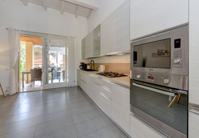 Apartment in Manerba del Garda - Casa Verde