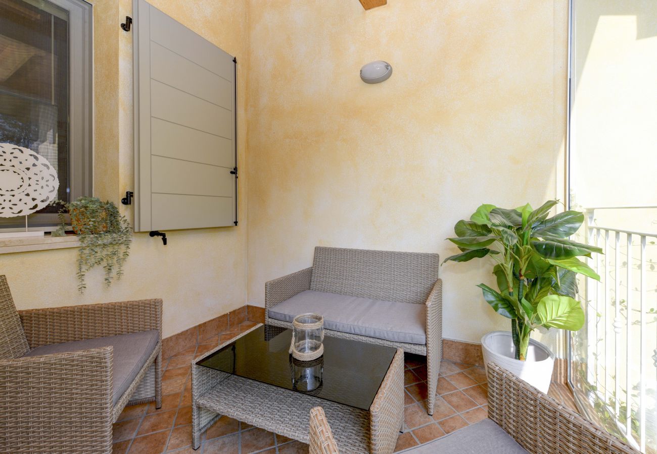 Apartment in Manerba del Garda - Casa Verde
