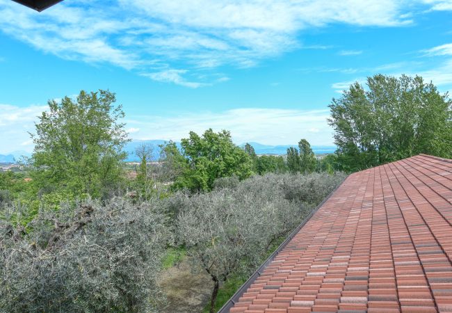 Farm stay in Polpenazze del Garda - Agriturismo Sentieri del Vino - Lago Lucone Farm stay in Polpenazze del Garda - Agriturismo Sentieri del Vino - Lago Lucone