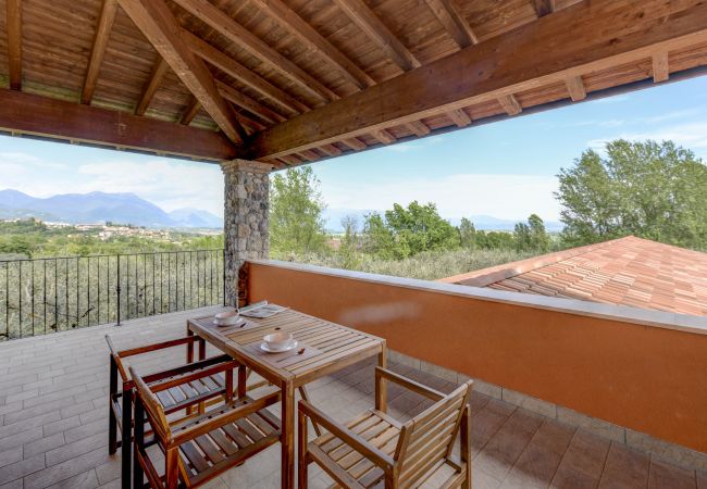 Farm stay in Polpenazze del Garda - Agriturismo Sentieri del Vino - Lago Lucone