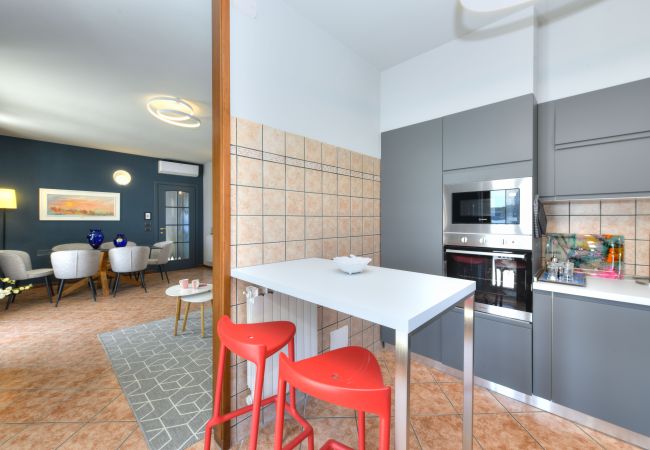 Apartment in Salò - La Vela Deluxe by Garda FeWo Apartment in Salò - La Vela Deluxe by Garda FeWo