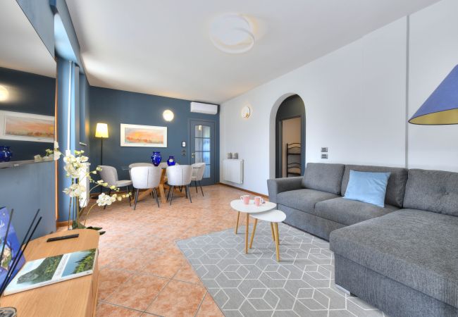 Apartment in Salò - La Vela Deluxe by Garda FeWo Apartment in Salò - La Vela Deluxe by Garda FeWo