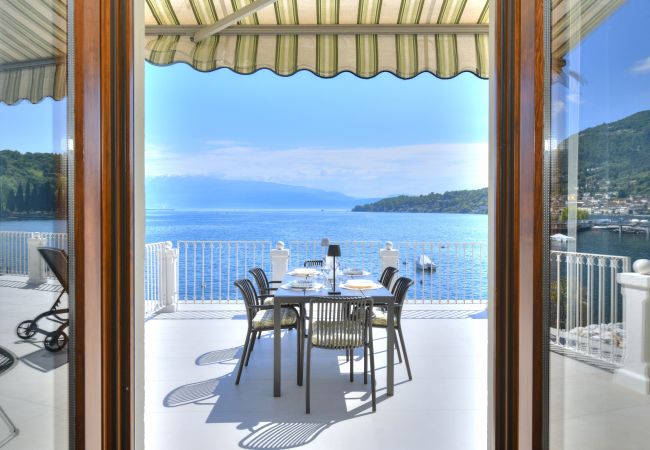 Apartment in Salò - La Vela Deluxe by Garda FeWo Apartment in Salò - La Vela Deluxe by Garda FeWo