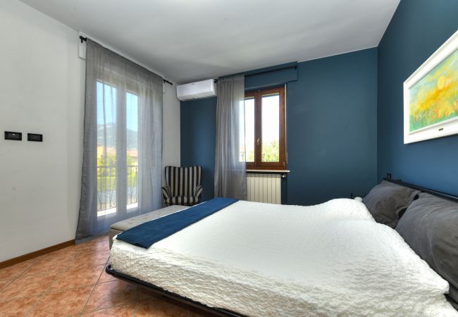 Apartment in Salò - La Vela Deluxe by Garda FeWo Apartment in Salò - La Vela Deluxe by Garda FeWo