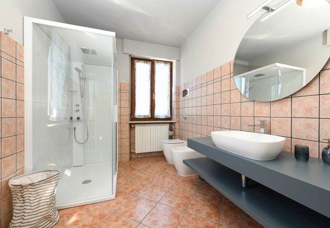 Apartment in Salò - La Vela Deluxe by Garda FeWo Apartment in Salò - La Vela Deluxe by Garda FeWo