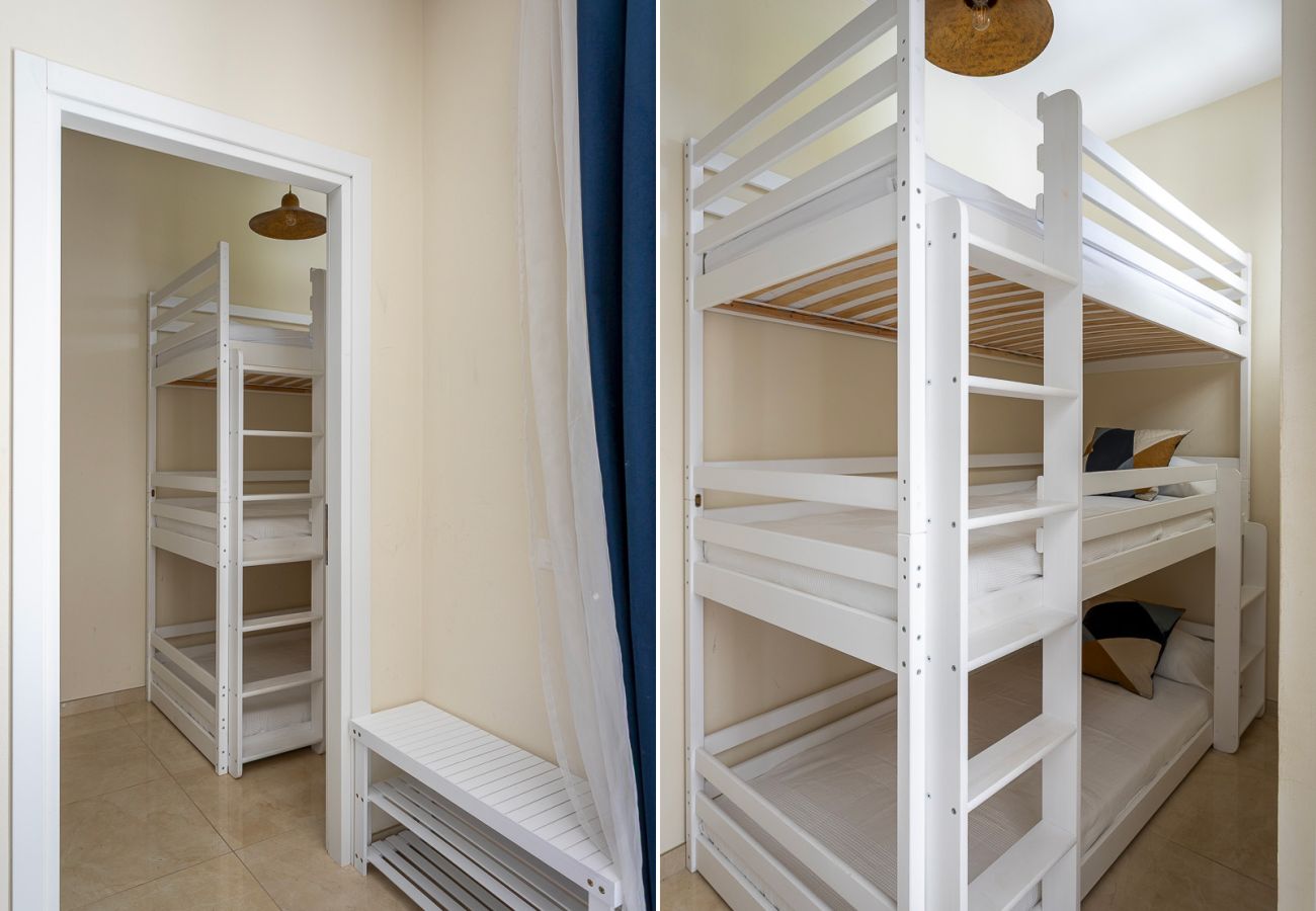 Apartment in San Felice del Benaco - La Baia by Garda FeWo