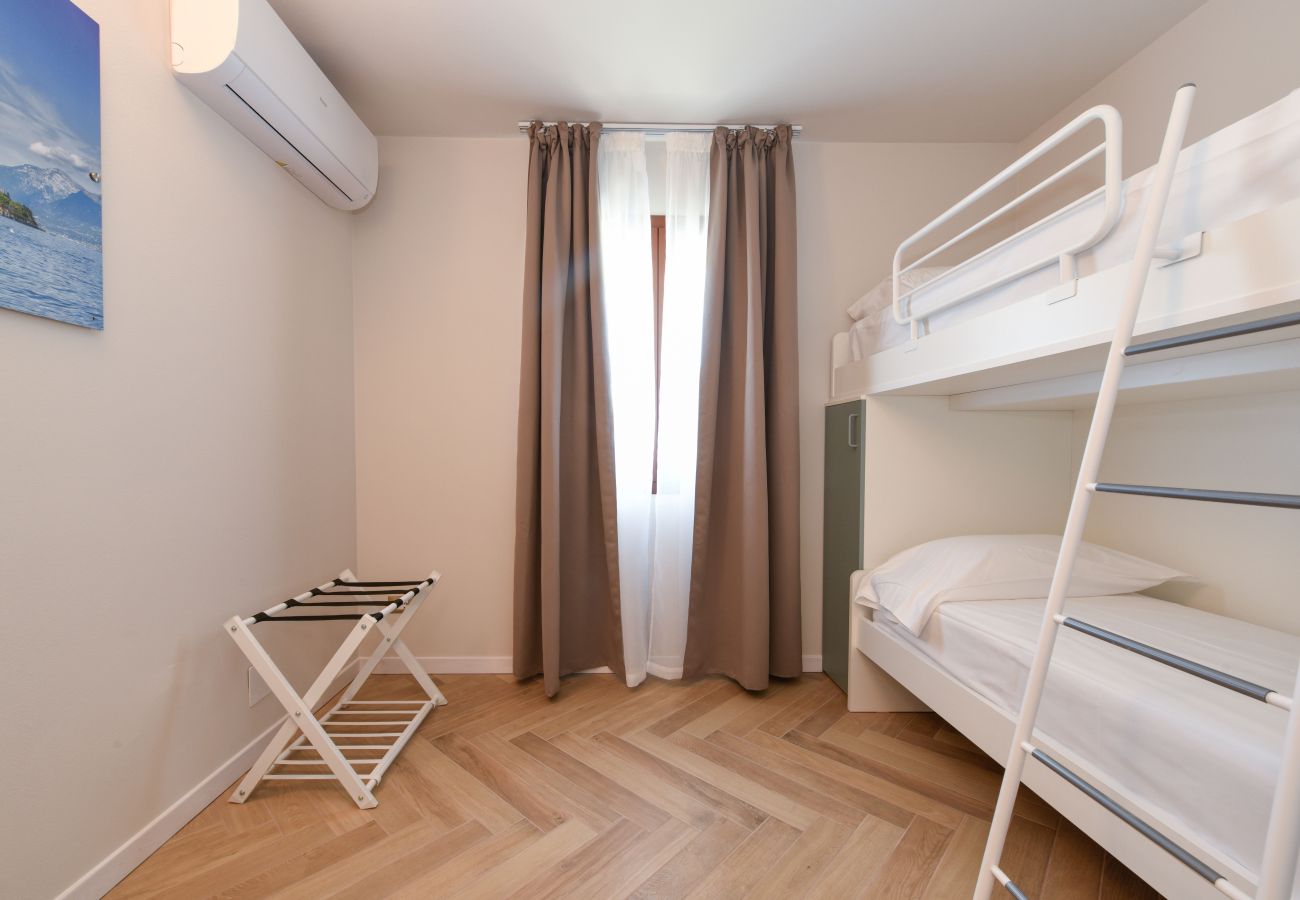 Terraced House in Manerba del Garda - Gardaliva 6 by the  The lake