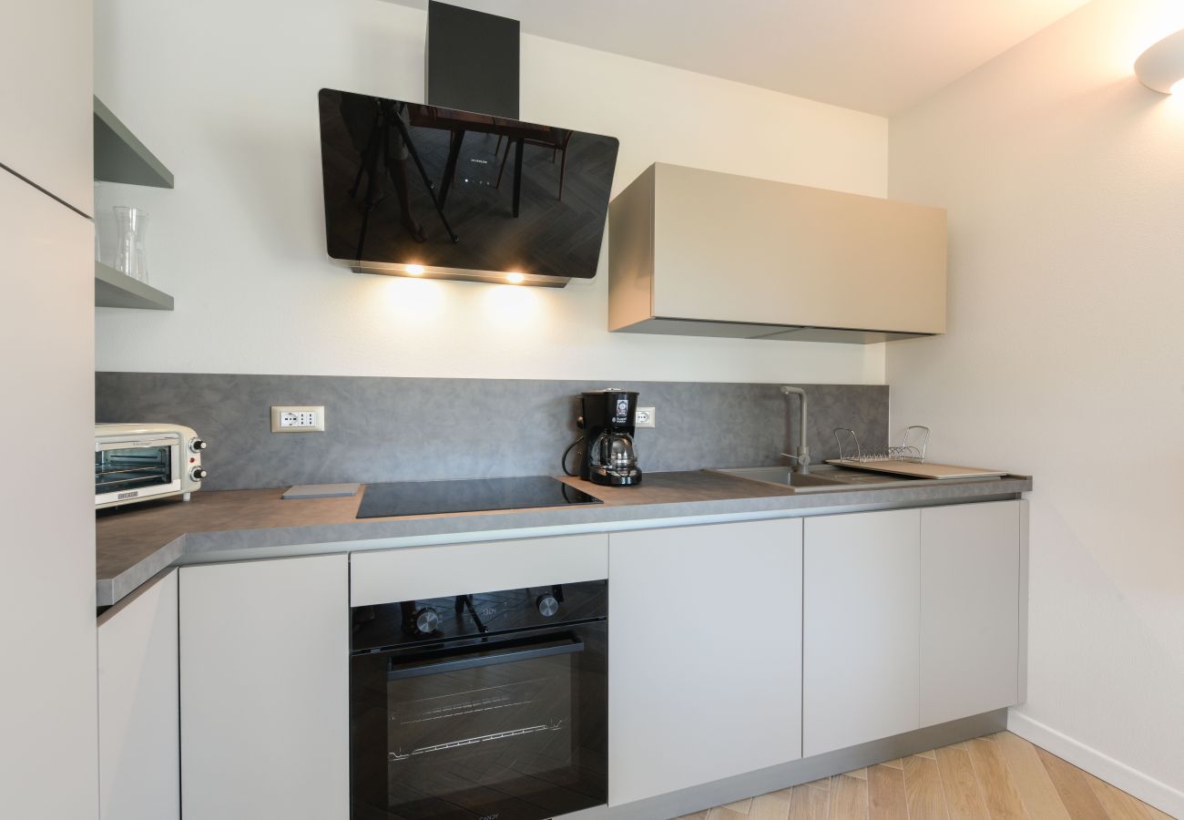 Terraced House in Manerba del Garda - Gardaliva 6 by the  The lake